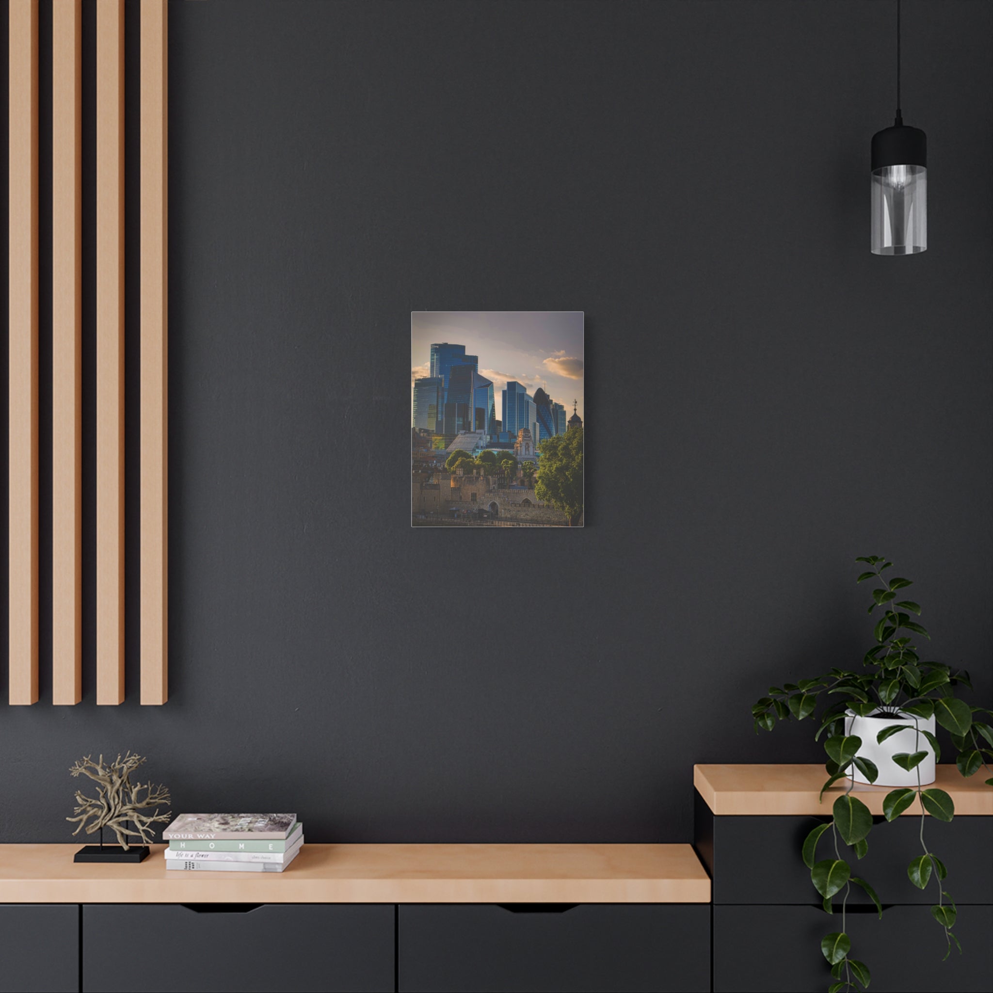 London - Summer Twilight Canvas