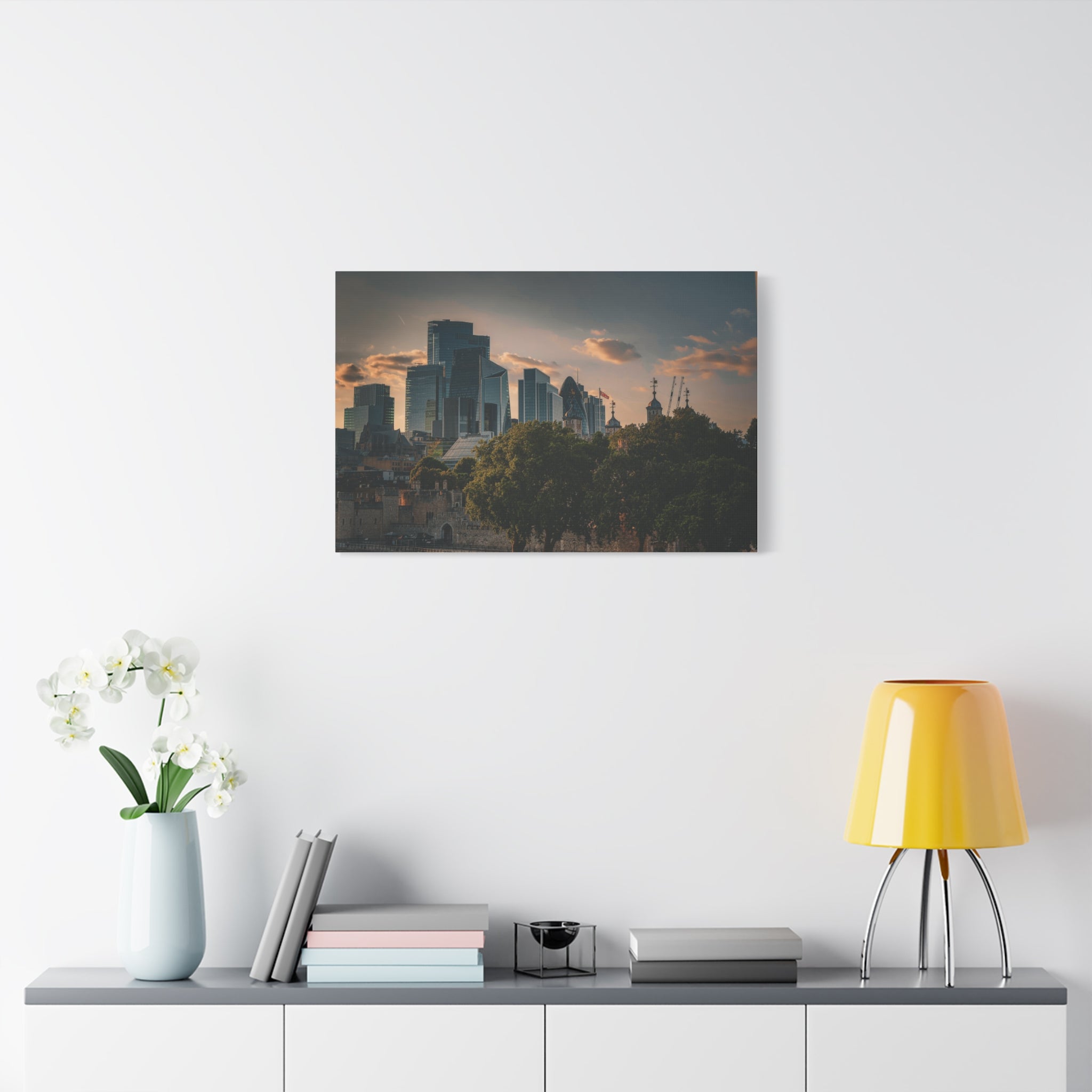 London - Evening Horizon Canvas